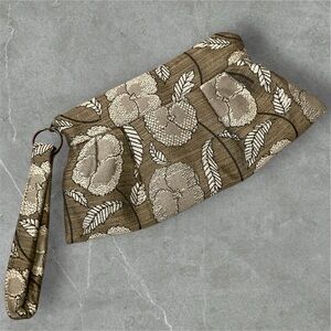 MARUCA Jacquard Fabric Wristlet,‎ Made in Colorado